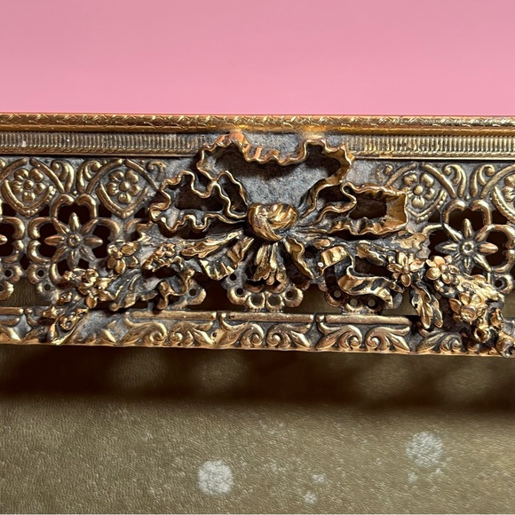 Vintage victorian ornate gold bow ribbon tissue box holder - Picture 5 of 7